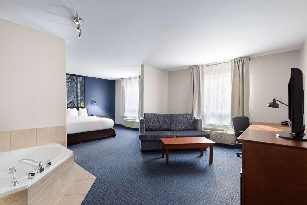 Super 8 By Wyndham Agathe Des Monts 3*